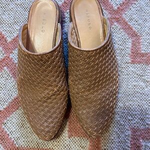 Nisolo Brown Woven Leather Mule Clogs